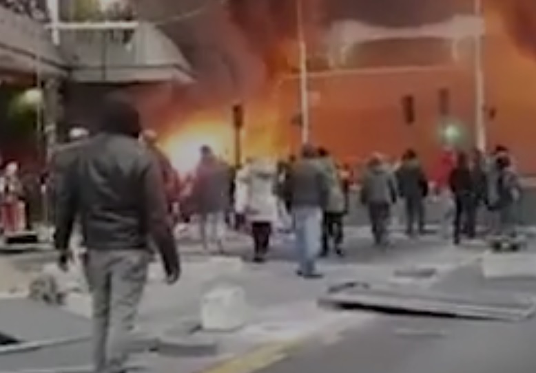 Пожар произошел рядом с Лионским вокзалом в Париже