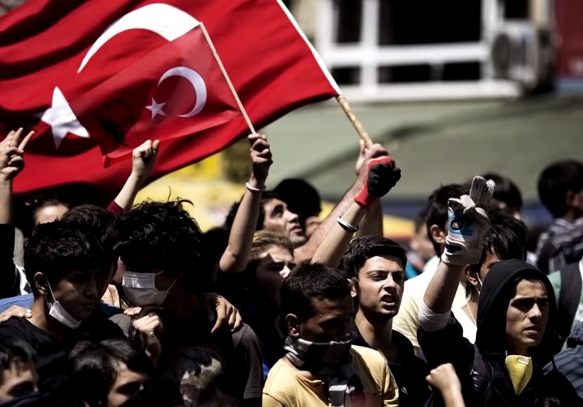 Неспособность обеспечить безопасность обусловлена закрытием воздушного пространства над Идлибом по решению Дамаска