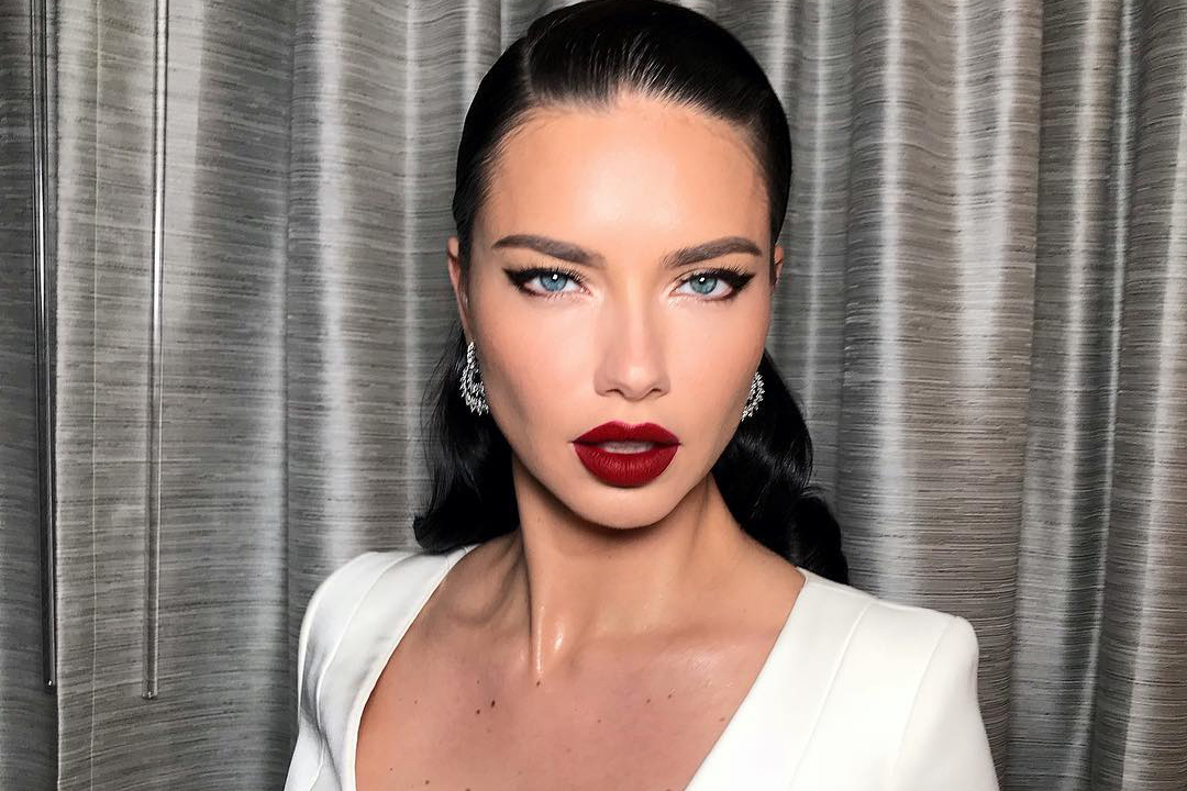 Пластический хирург объяснила, как получить модельные скулы