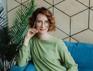 По словам Екатерины Григорьевой, за легкое отношение к жизни и ощущение удовлетворения от происходящего отвечают эндорфины