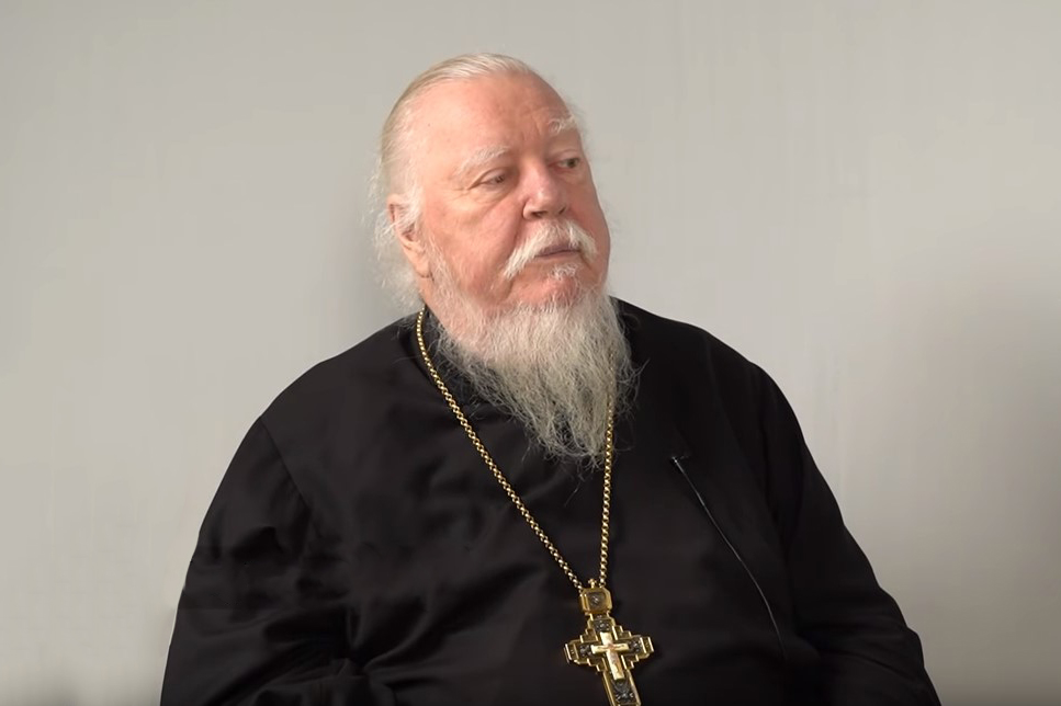 Учитель согласился со словами Димитрия Смирнова об образовании девочек