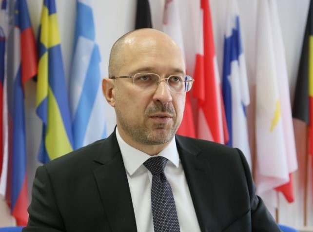 Ранее глава украинского правительства Денис Шмыгаль поддержал возможность возобновления поставок днепровской воды с Украины на полуостров