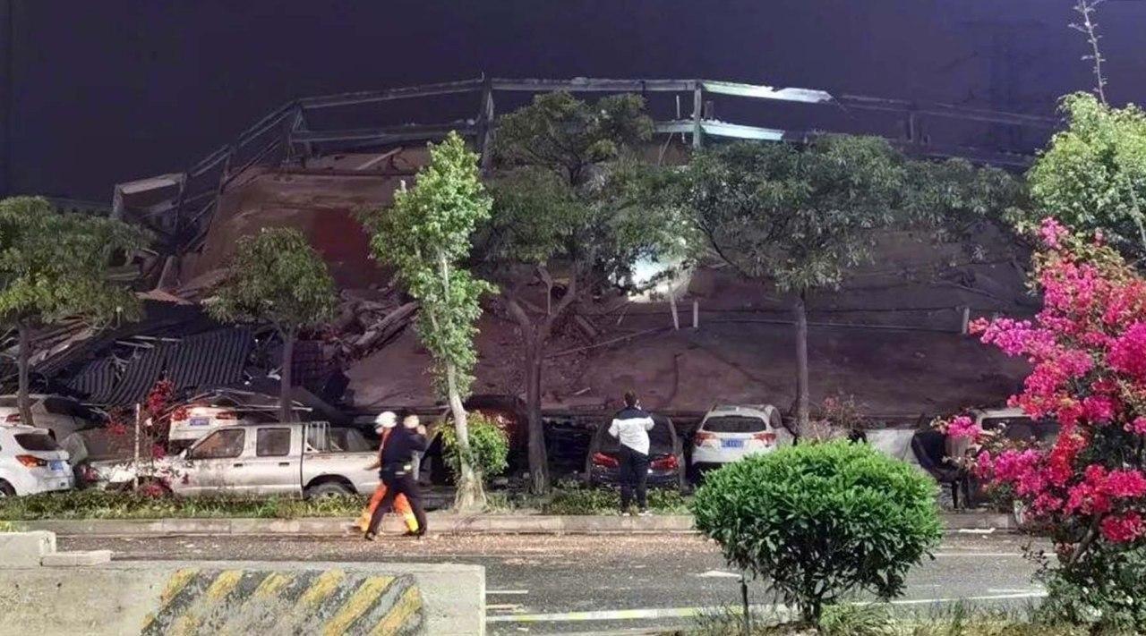 Рухнувшую в Китае гостиницу использовали как здание для карантина