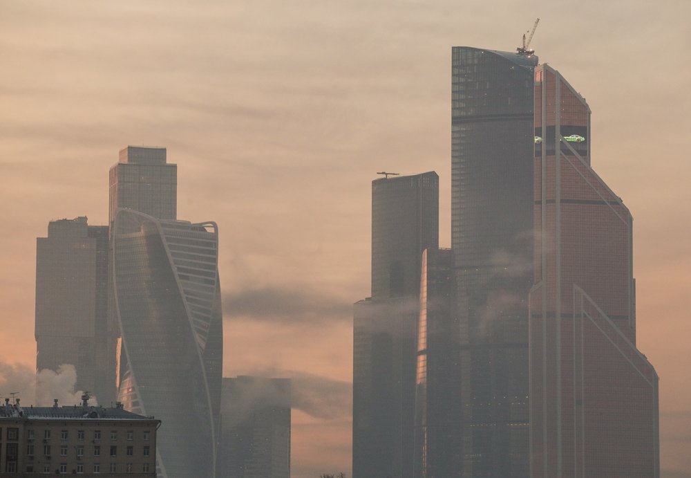 «Желтый» уровень погодной опасности объявили в столичном регионе из-за тумана