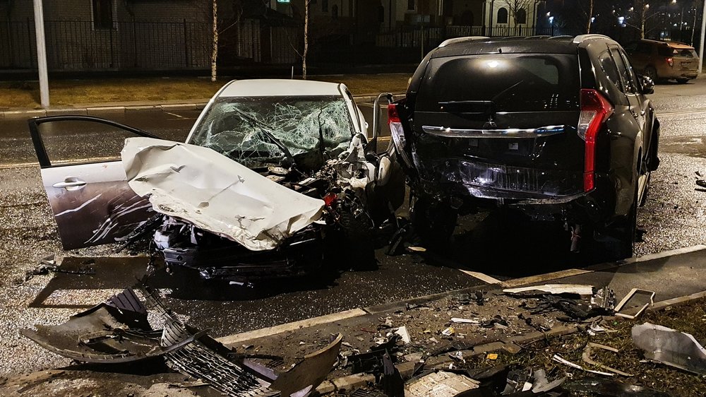 Очевидцы рассказали о крупной аварии на юге Москвы