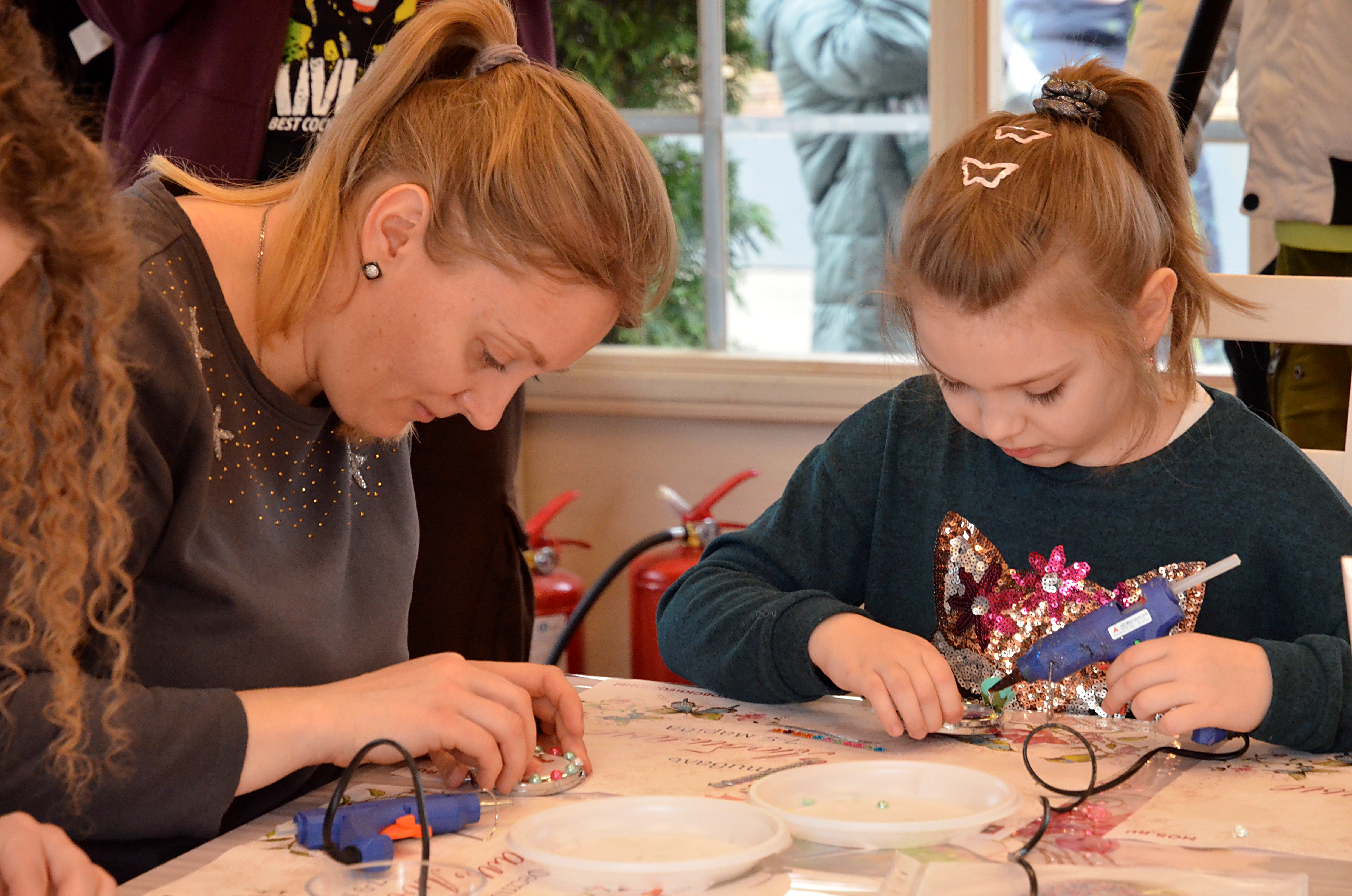 Уроки по йоге, вокалу и игре на гитаре подготовили для москвичей столичные дворцы творчества