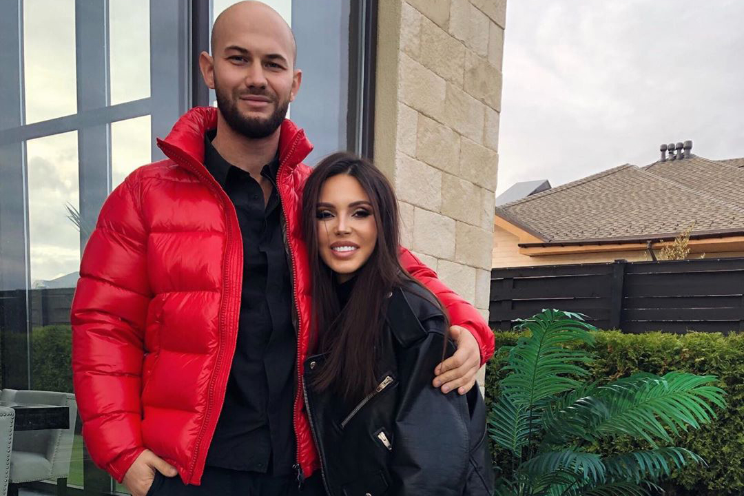 Самойлова закрыла бизнес после объявления о разводе с Джиганом