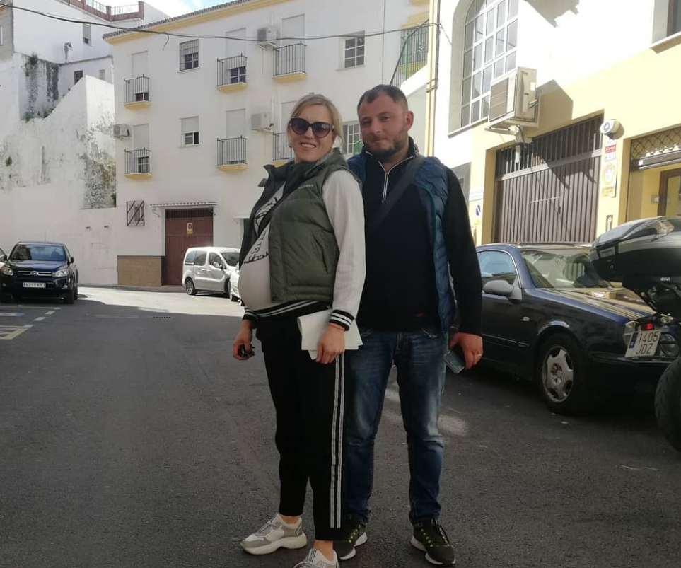Юлия и Александр Новиковы живут в Испании почти 10 лет