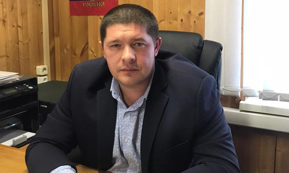 Евгений Алейник рассказал, что деятельность горнолыжного клуба имеет и социальную направленность. Старшее поколение может заниматься скандинавской ходьбой бесплатно и практически в любое время его работы