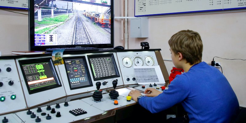 Будущих машинистов наградили в Москве