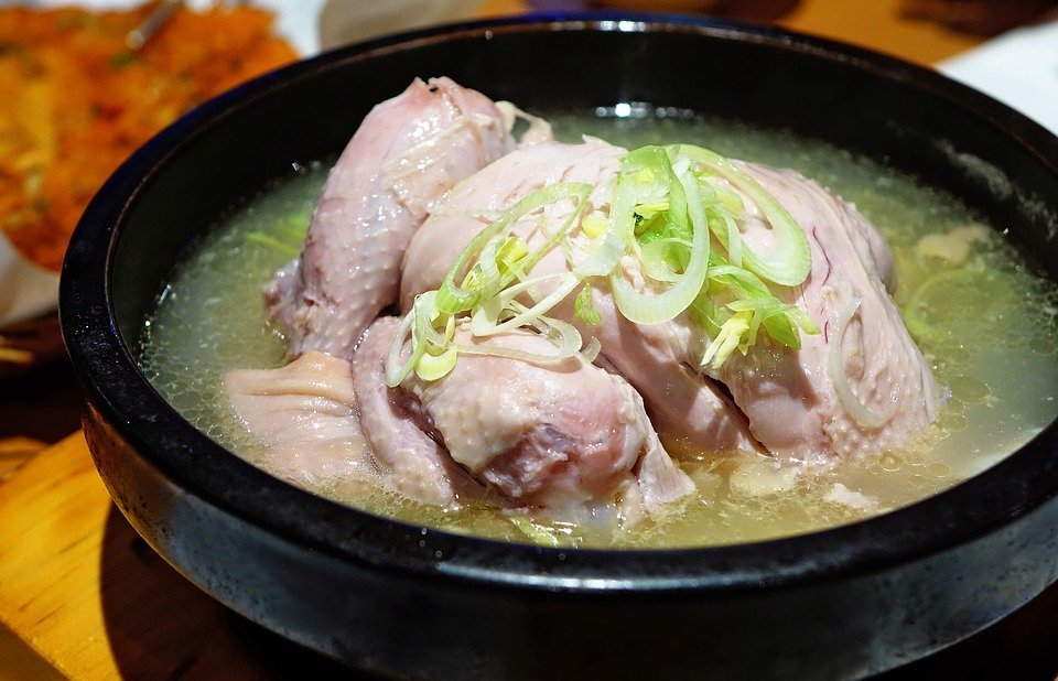 Ученые предостерегли россиян от употребления некоторых частей курицы