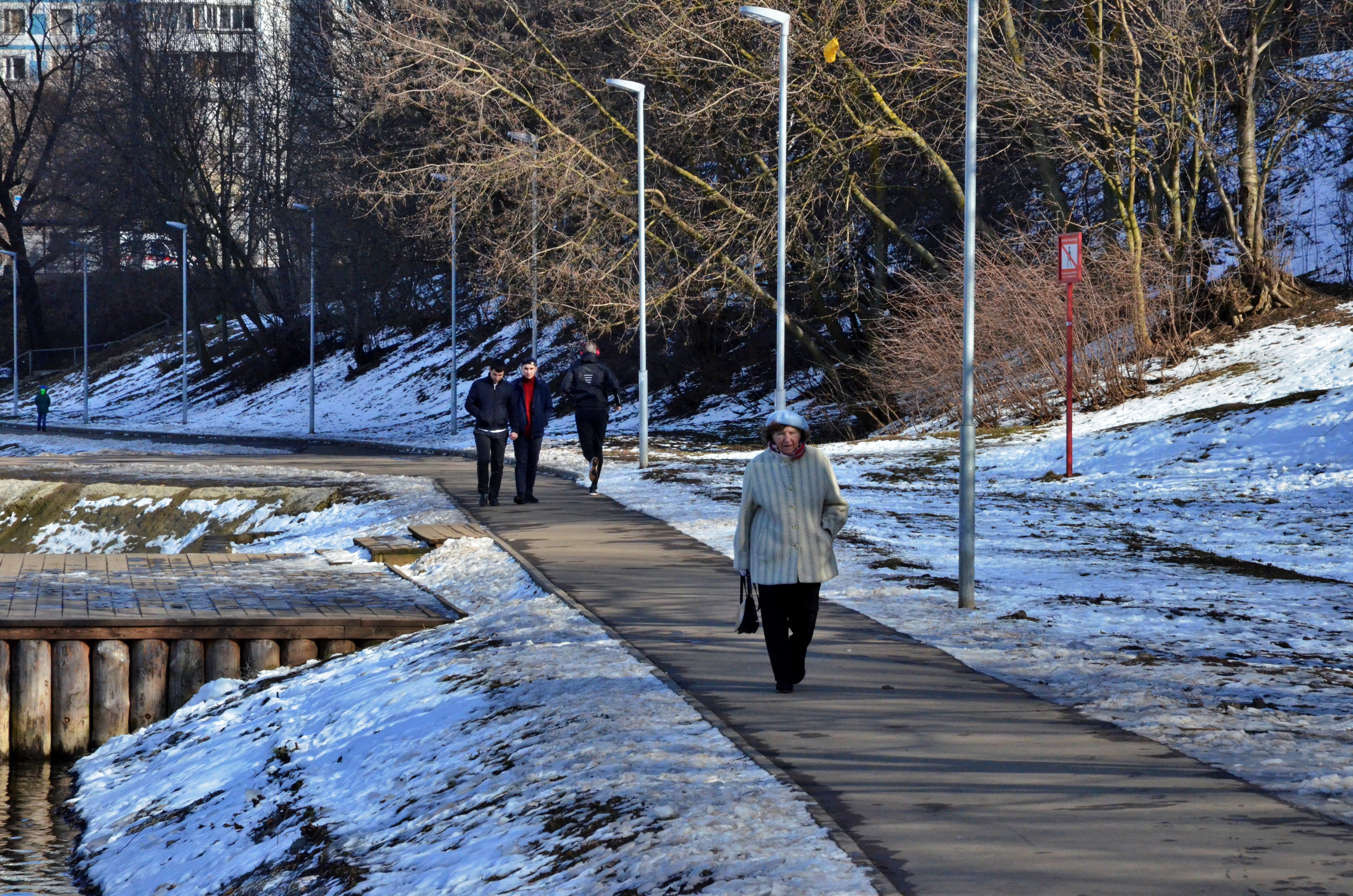 Россияне рассказали о своих планах после отмены режима самоизоляции