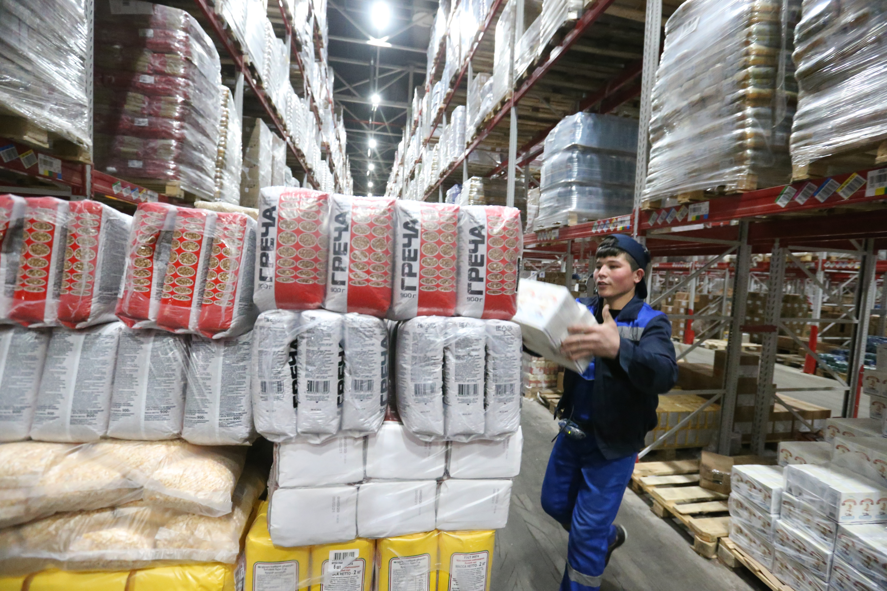 Москва начала готовиться к случаям повышенного спроса на товары