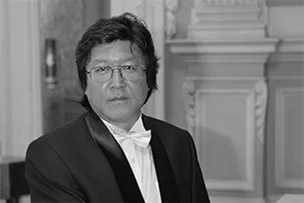 Дирижер Мариинского театра Василий Кан