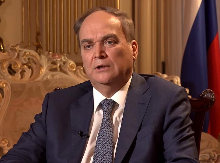 По словам посла РФ в США Анатолия Антонова, в американской прессе появляются «лживые» сообщения о якобы неэффективной работе российских властей по борьбе с вирусной инфекцией нового типа