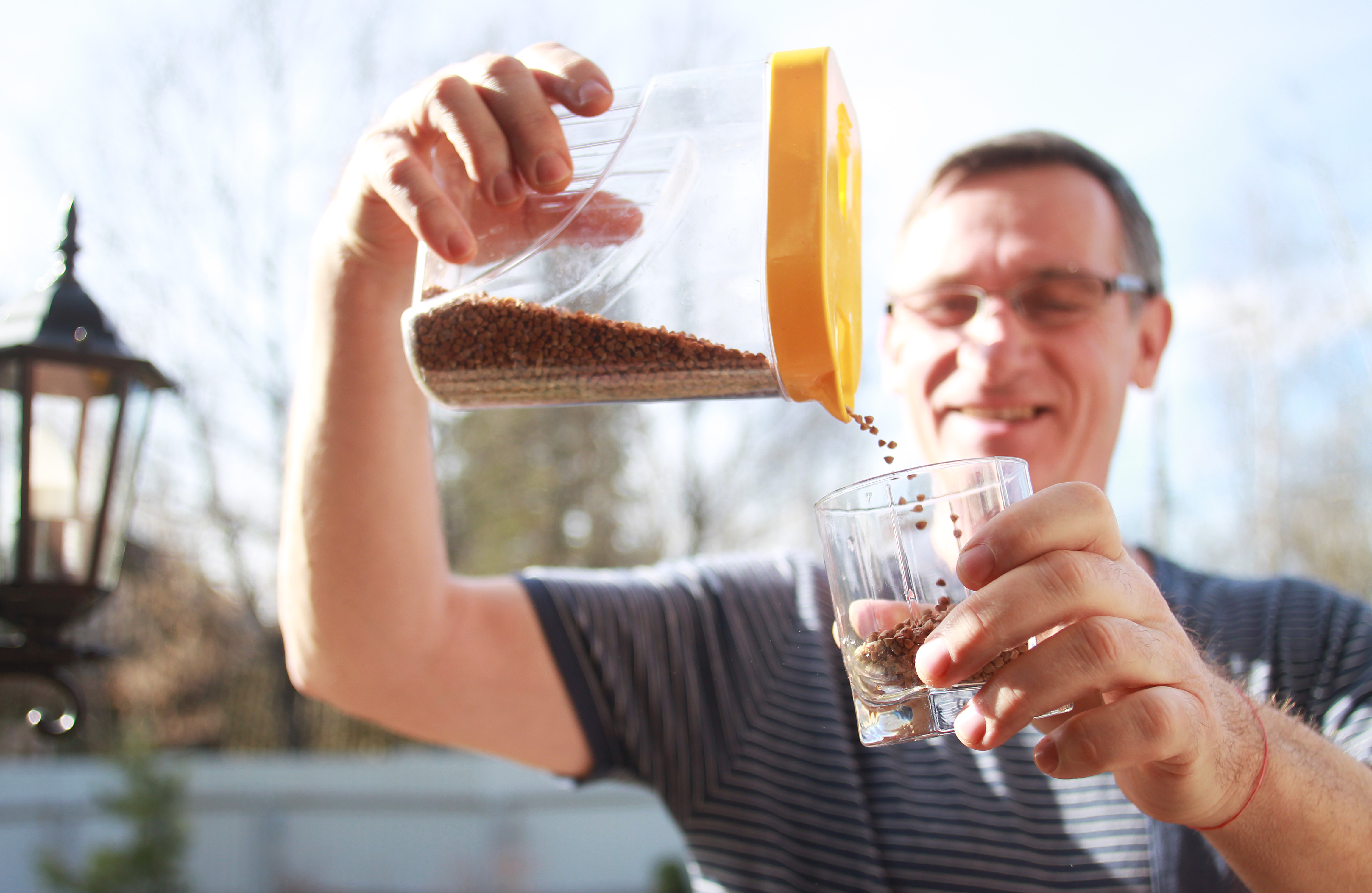 Роскачество назвало правила и сроки хранения круп и муки