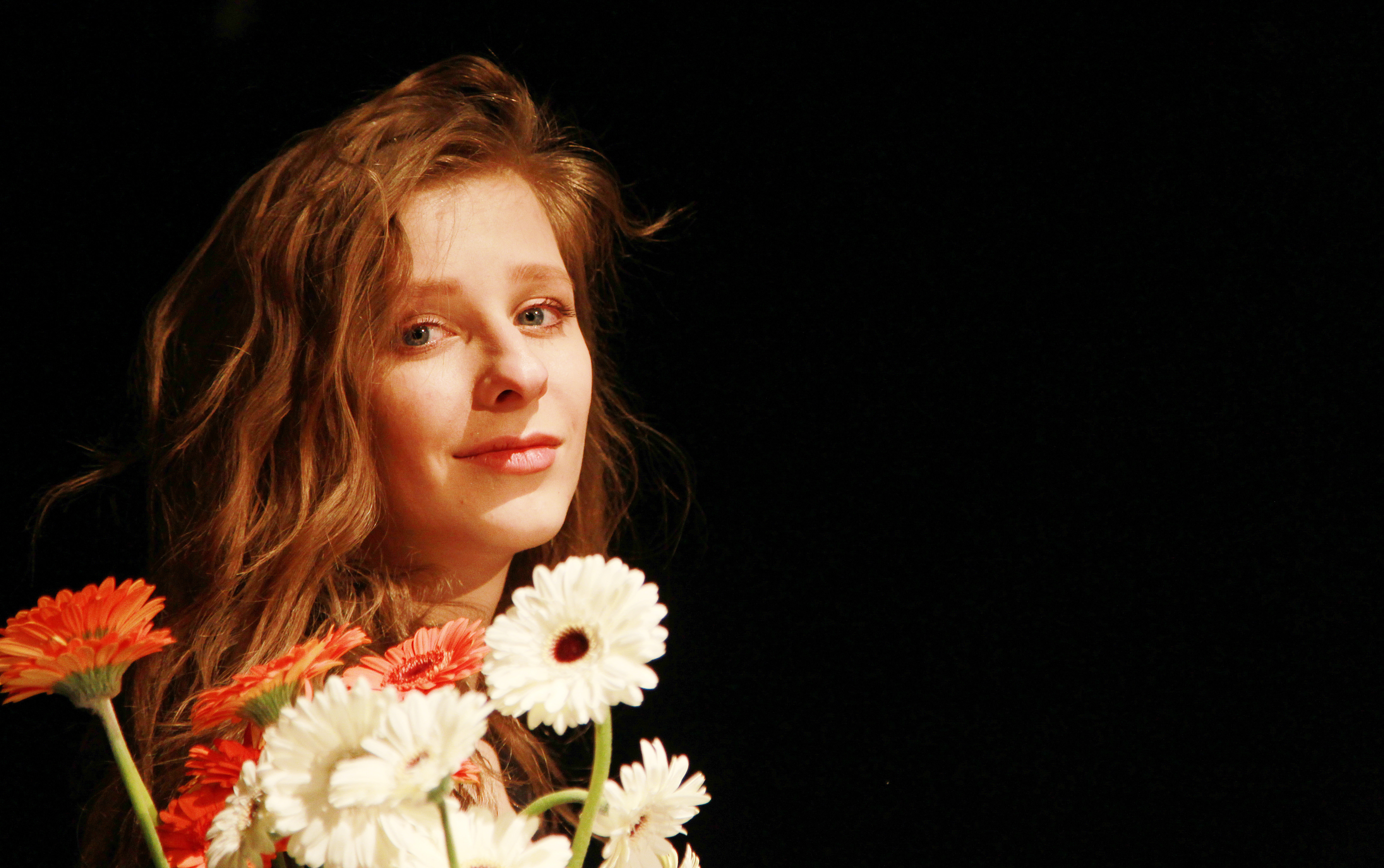 «Умиляюсь всему подряд»: Арзамасова поделилась приливом радости