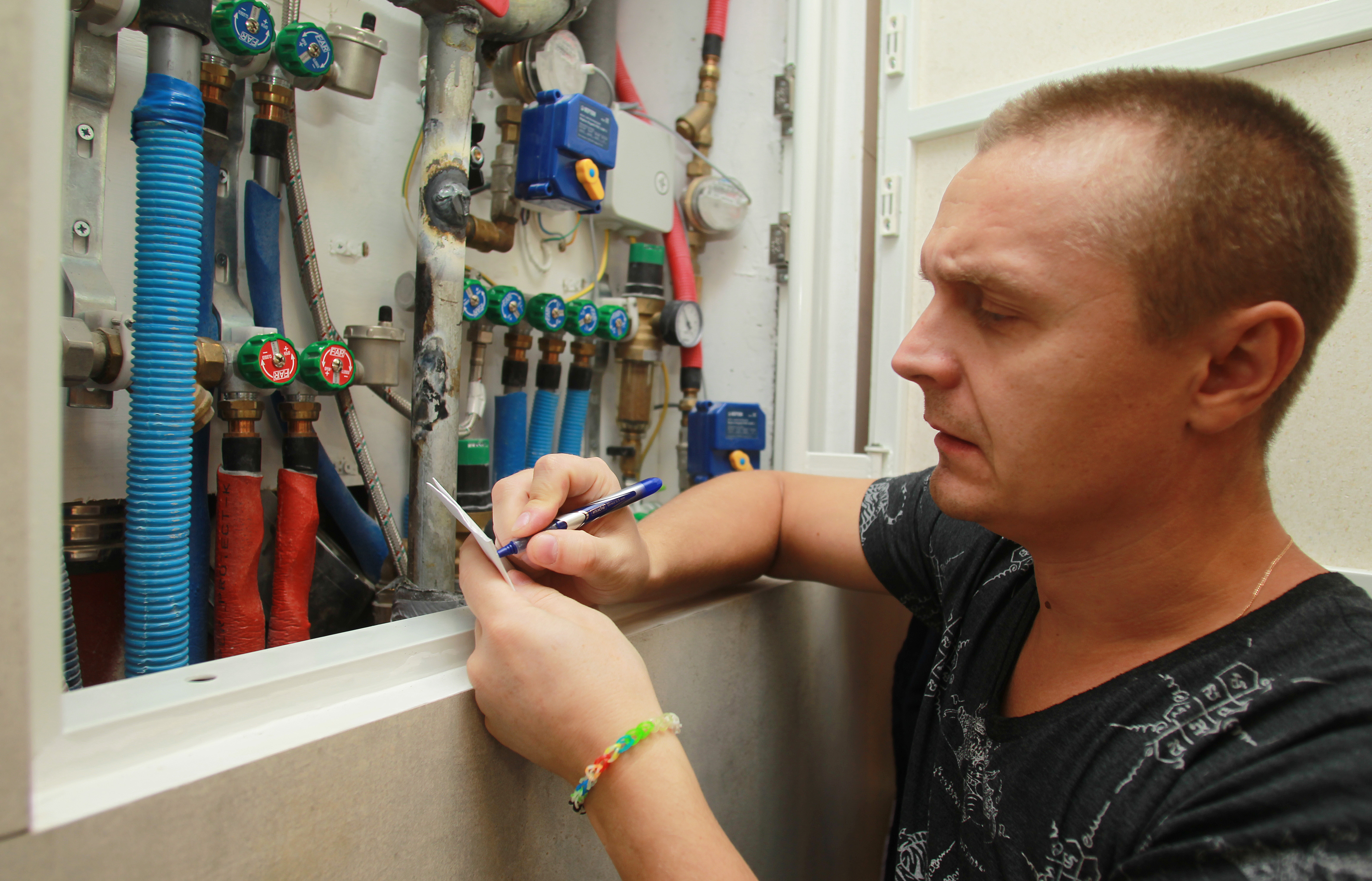 Более полумиллиона приборов учета электроэнергии бесплатно заменят в Москве в этом году