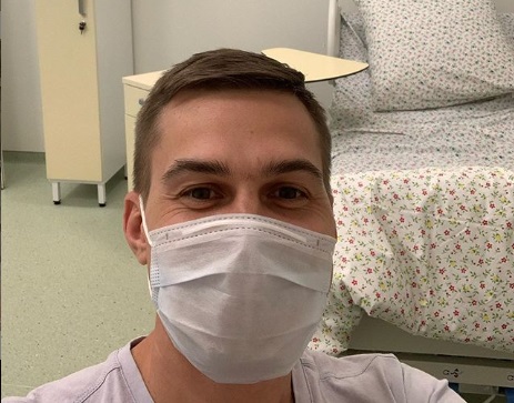 Виталий Миронов в своей палате 