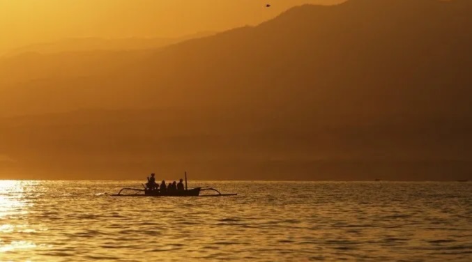 Внучка сенатора Роберта Кеннеди и ее сын пропали во время плавания на каноэ