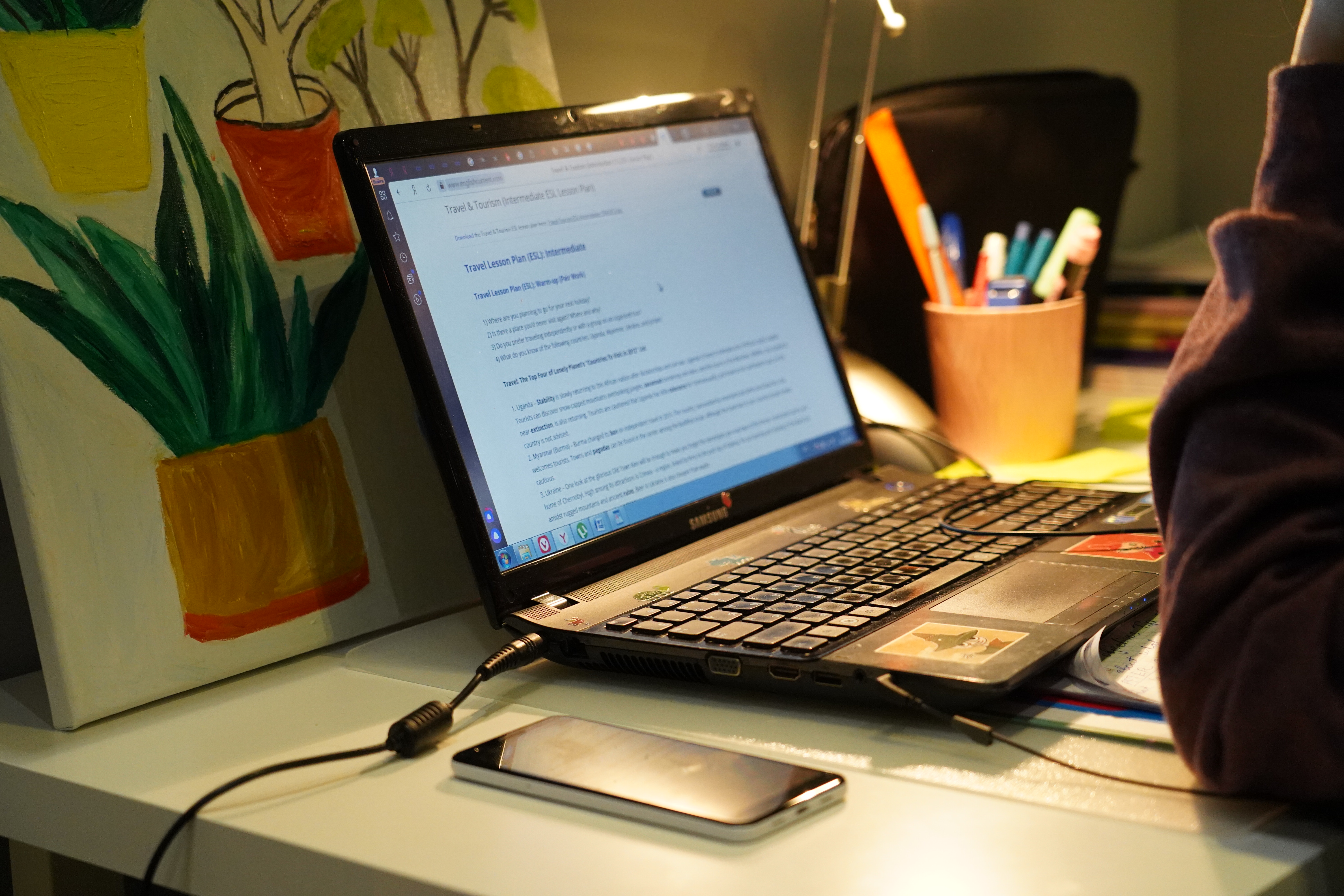 Учитель московской школы заявил о необходимости продолжения дистанционного обучения