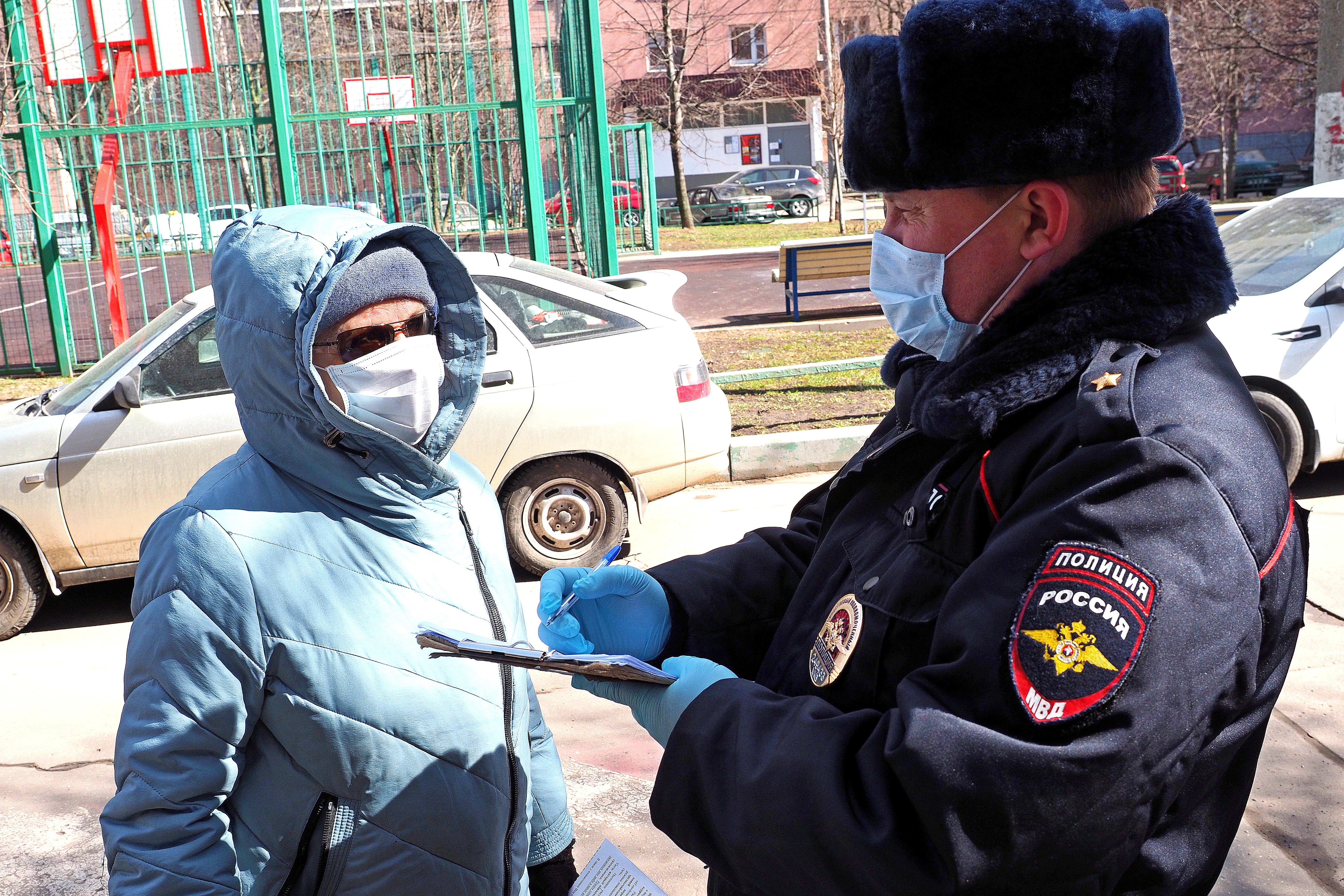 Названы уважительные причины для оставления места изоляции