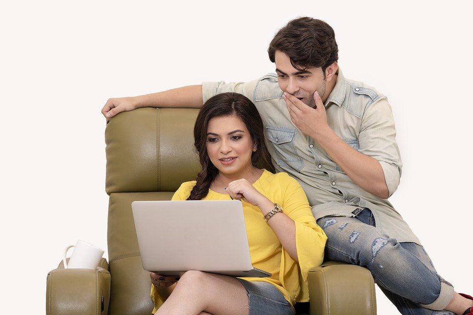 Шутки на тему коронавируса множатся, точно грибы после дождя