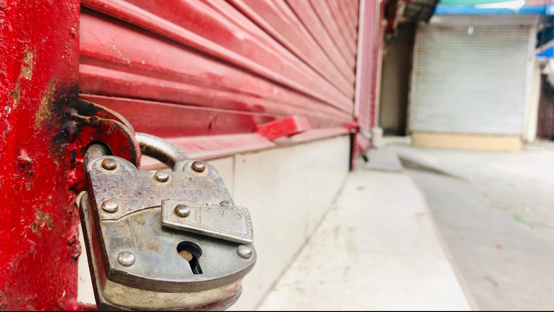 «Людей приходилось разгонять дубинками»: как Пакистан справляется с коронавирусом