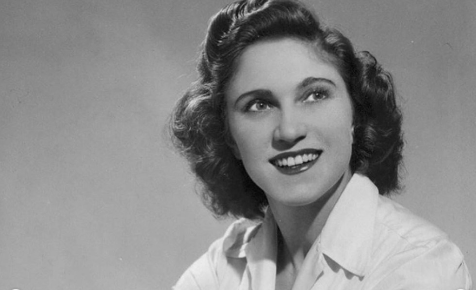 Историк моды Васильев рассказал о смерти старейшей русской балерины во Франции