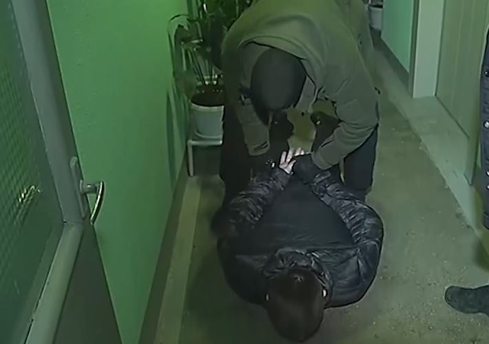 Задержана банда мошенников, выманившая у пенсионеров более 22 миллионов рублей