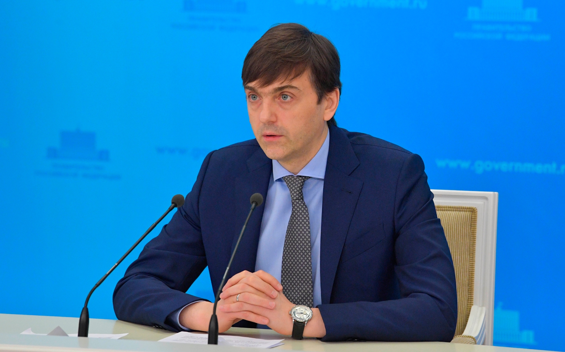 Министр образования снят с должности. Министр образования РФ 2020 Кравцов.