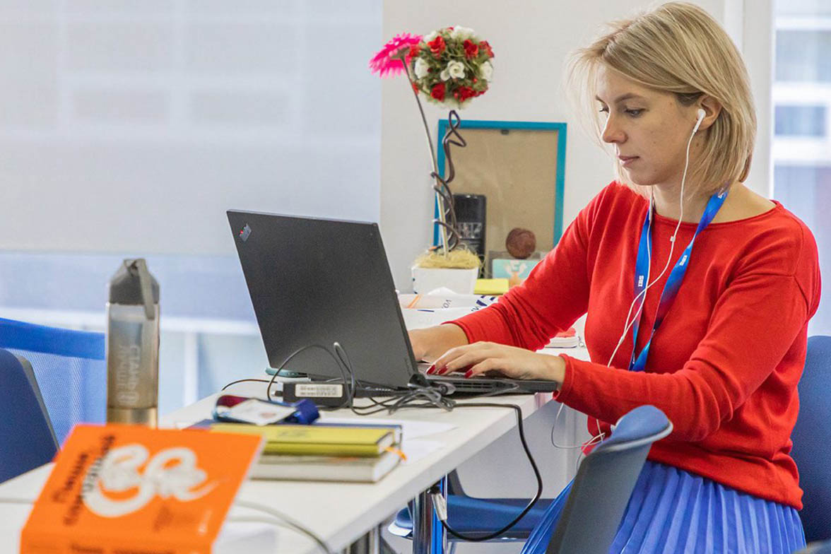 Около шести миллионов звонков приняли операторы службы поддержки портала mos.ru