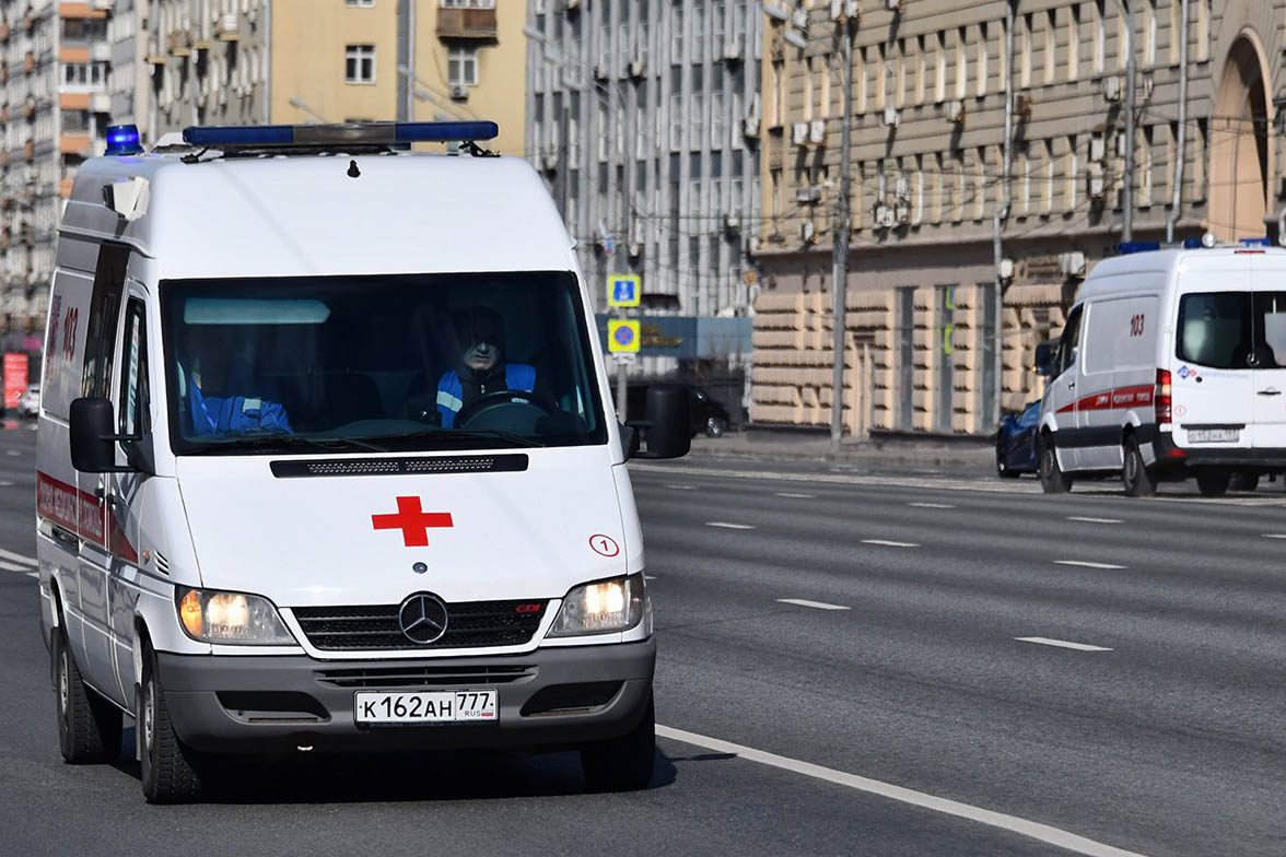 Коронавирус выявили у 3327 человек в Москве за сутки