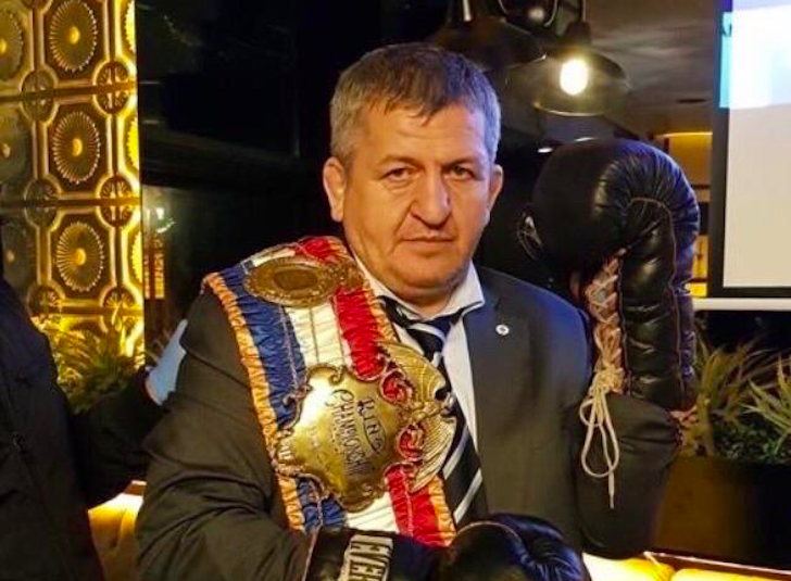 Отец Нурмагомедова опубликовал первый пост в Instagram после госпитализации