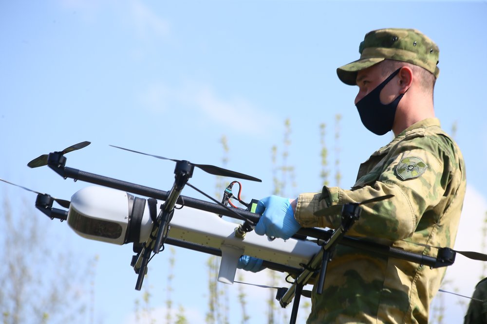 Столичные росгвардейцы следят за нарушителями карантина с воздуха