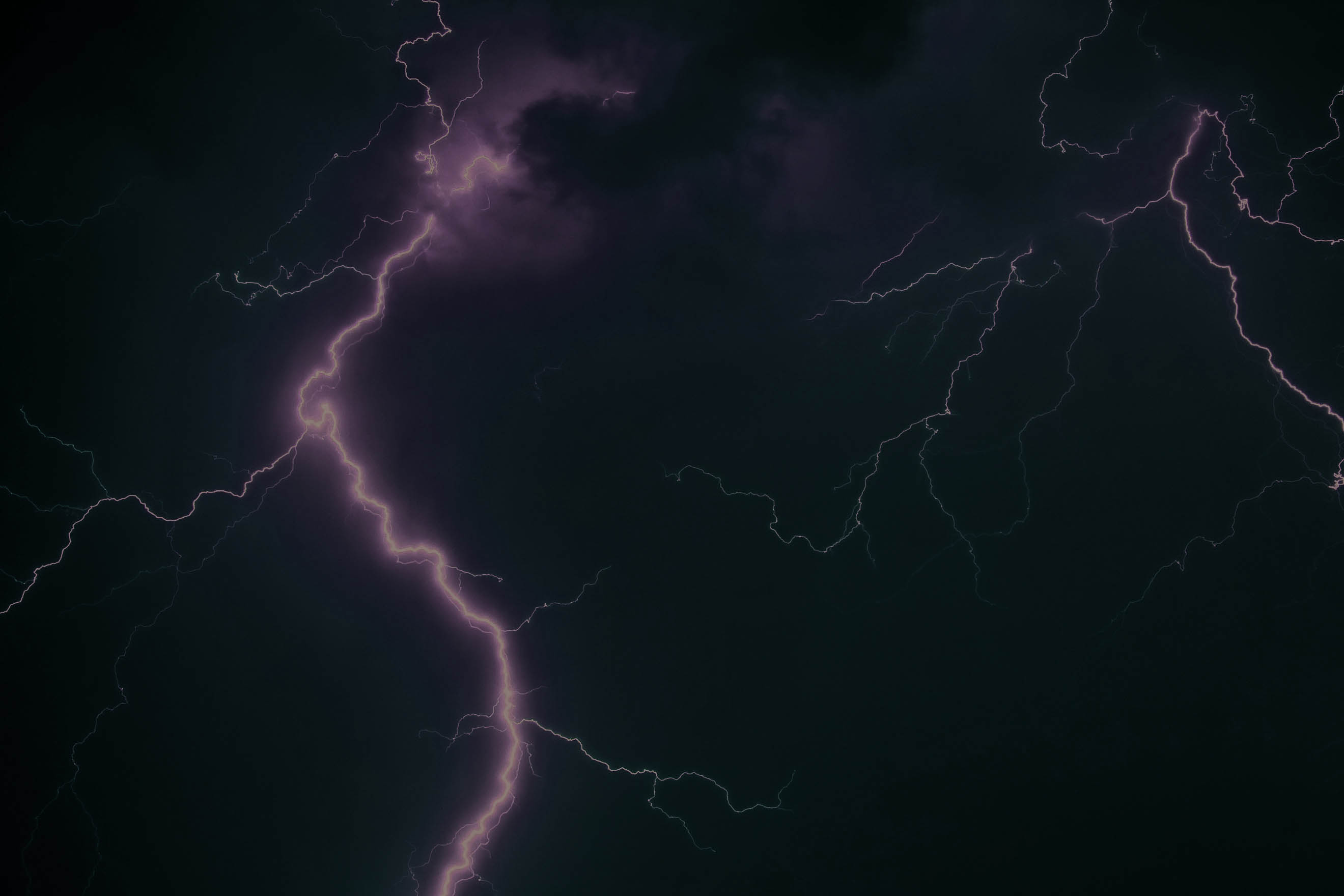 Москвичи смогут увидеть редкую зарницу в пятницу вечером