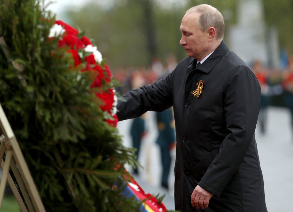 Путин возложит цветы к Вечному огню утром 9 мая и обратится к россиянам