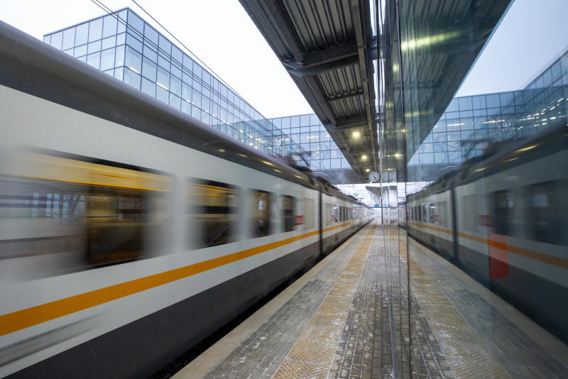 Новый график поездов дальнего следования начал действовать в России