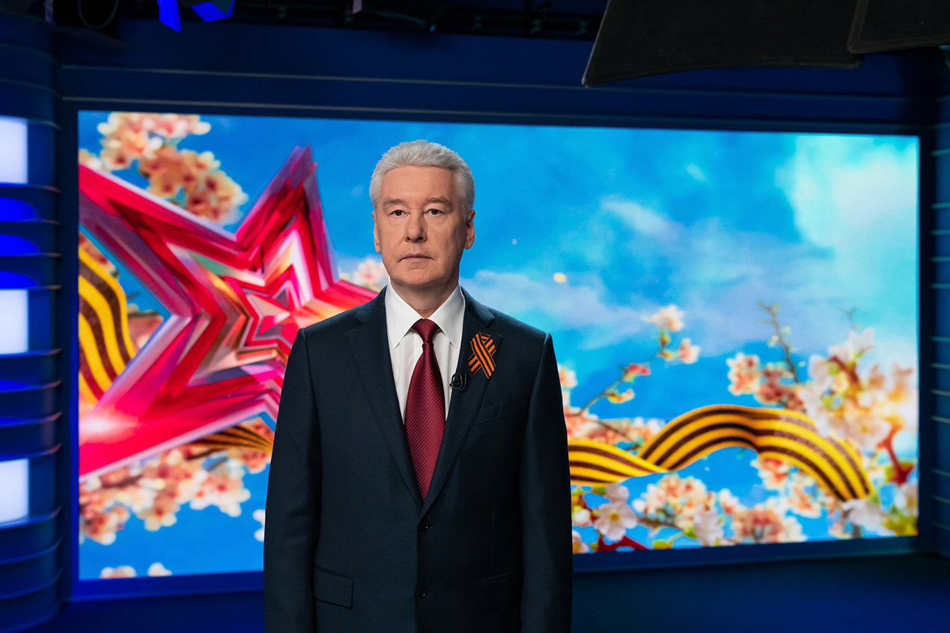 Сергей Собянин поздравил москвичей с Днем Победы