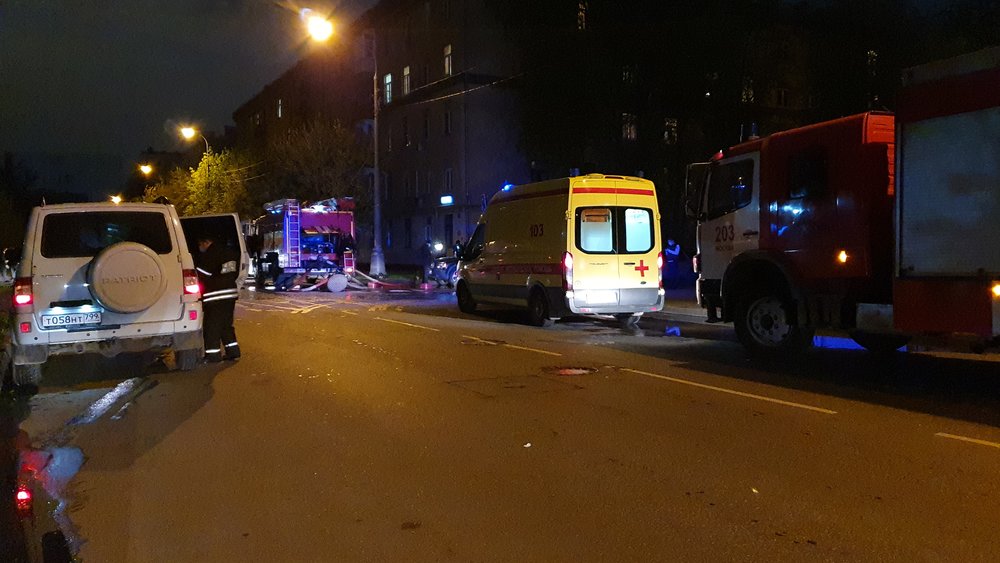 Более 200 человек эвакуировали из больницы на севере столицы из-за пожара