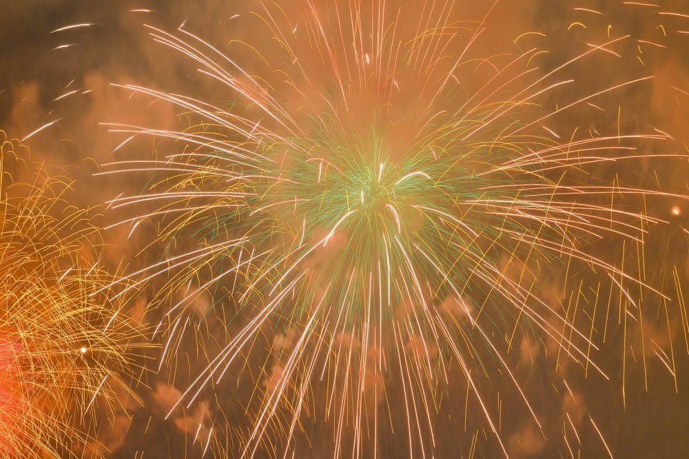 Салюты запустили в Городах трудовой доблести