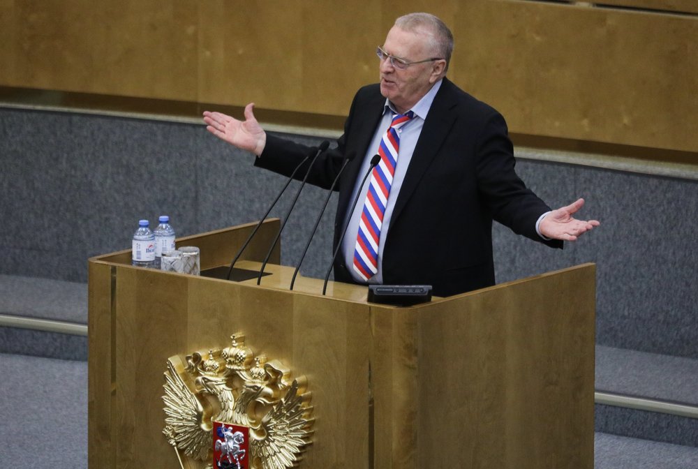 По словам парламентария, сроки начала нового учебного года «нас заставляет» скорректировать пандемия коронавируса COVID-19