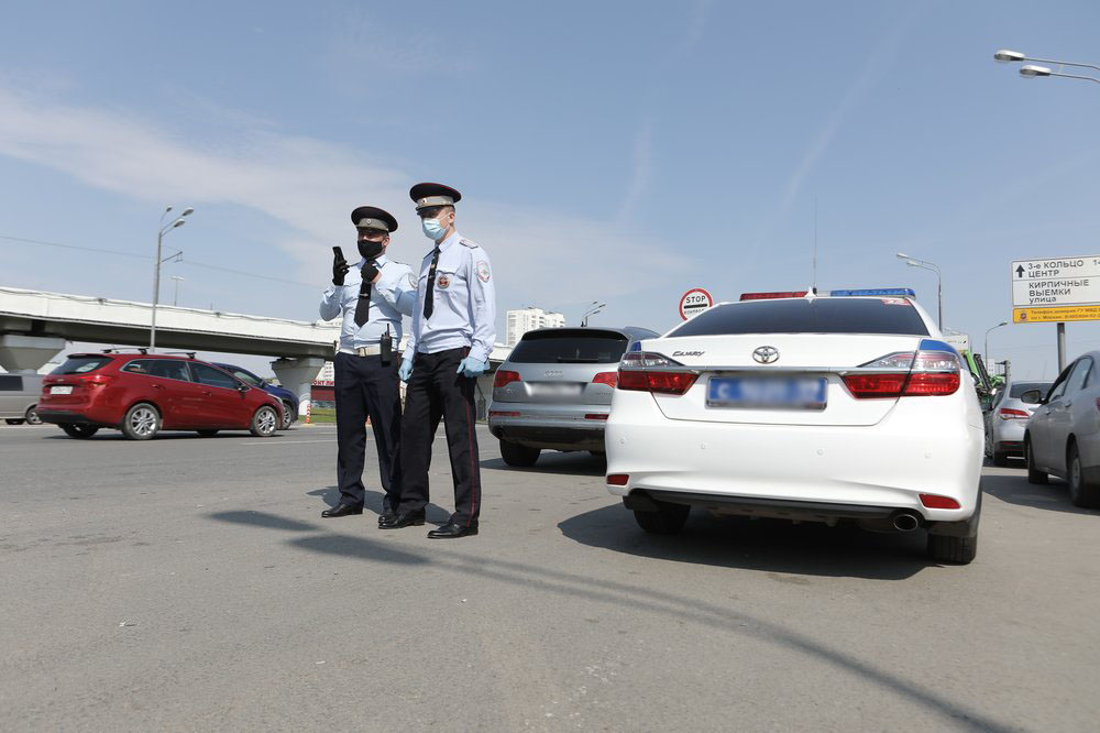 Авария с участием трех машин произошла на Третьем транспортном кольце