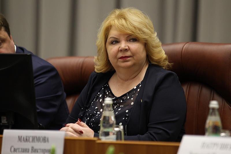 В настоящее время парламентарий остается на карантине у себя дома в Твери