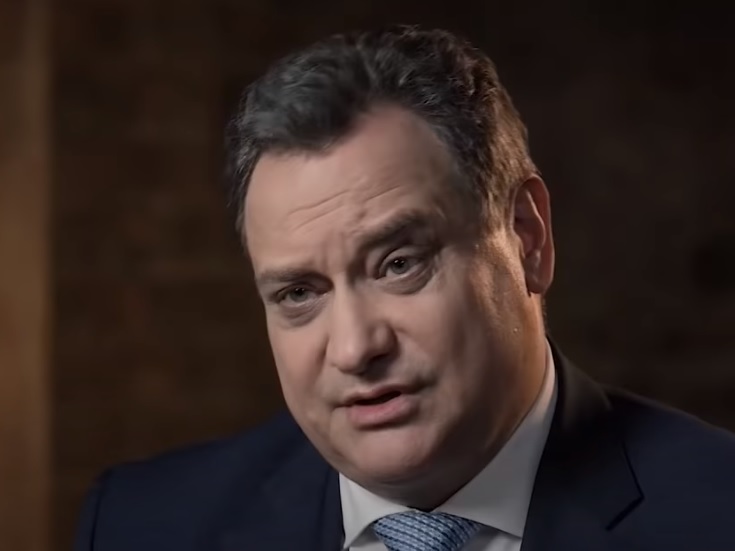 По словам инфекциониста Георгия Сапронова, зараженным так или иначе придется рассказать о том, как они заболели