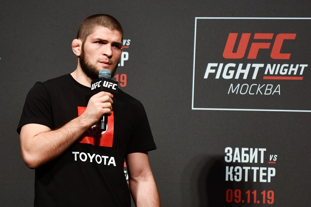 Онлайн-конференцию Хабиба Нурмагомедова отменили после смерти его отца