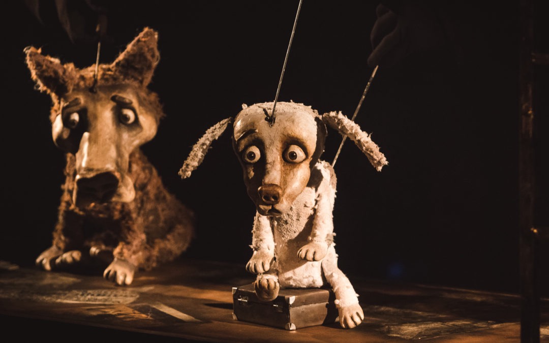 Кадр из спектакля для детей и взрослых «Бах-бах-бах» от Ханты-Мансийского театра кукол