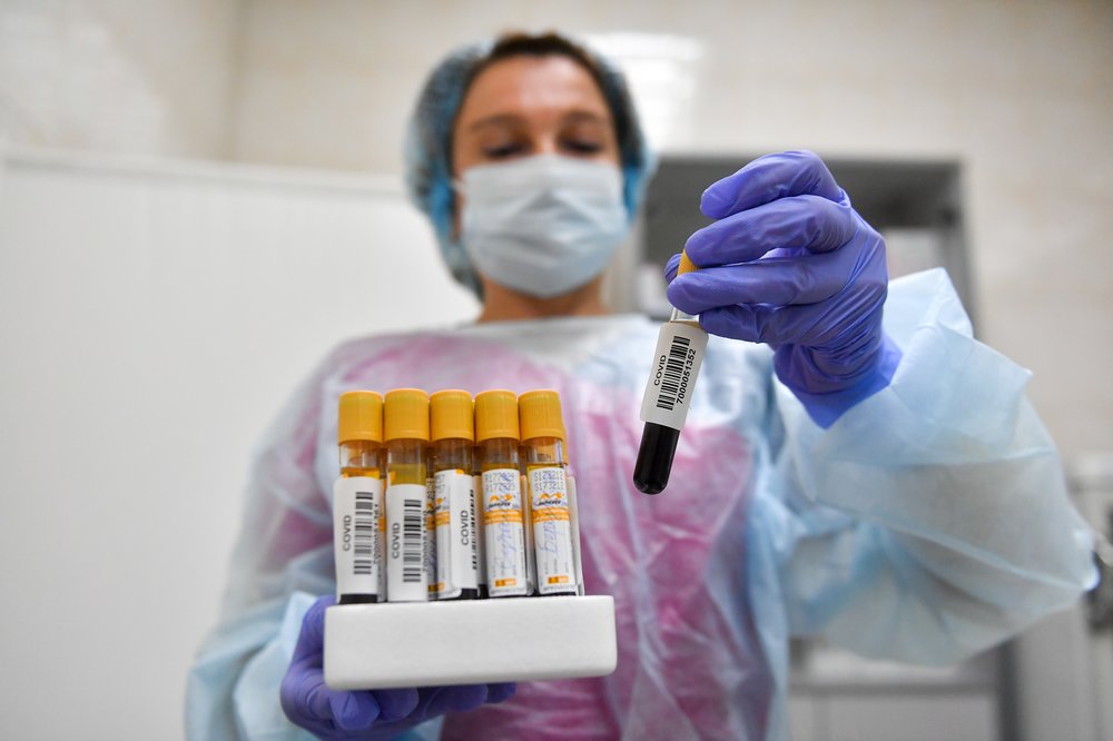 Военные медики оценили лечение коронавируса плазмой вакцинированных доноров