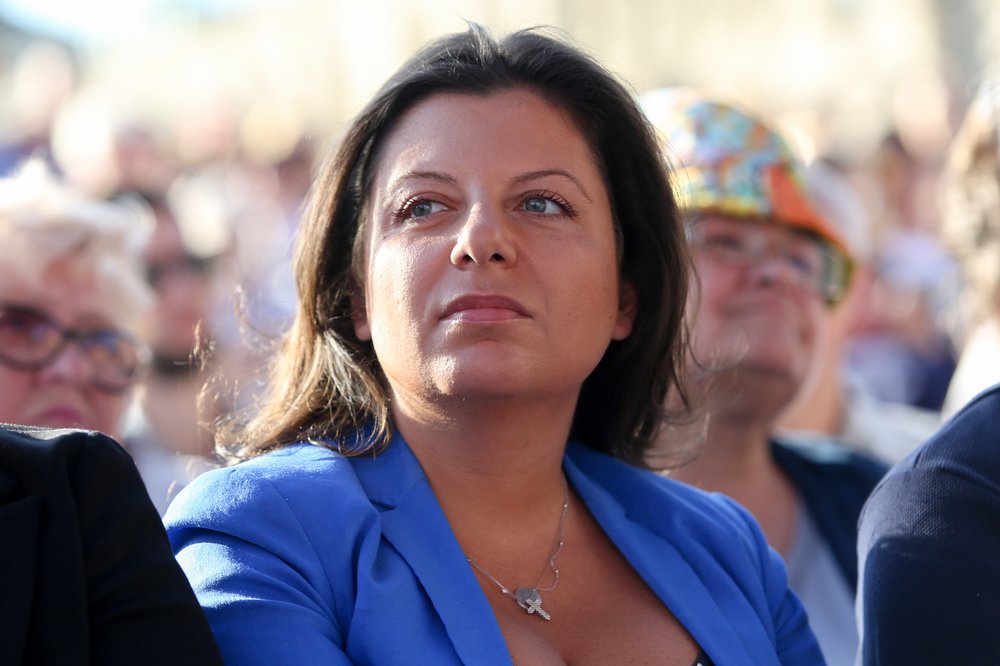 Симоньян объяснила, почему она не может уйти с работы и «борщи варить»