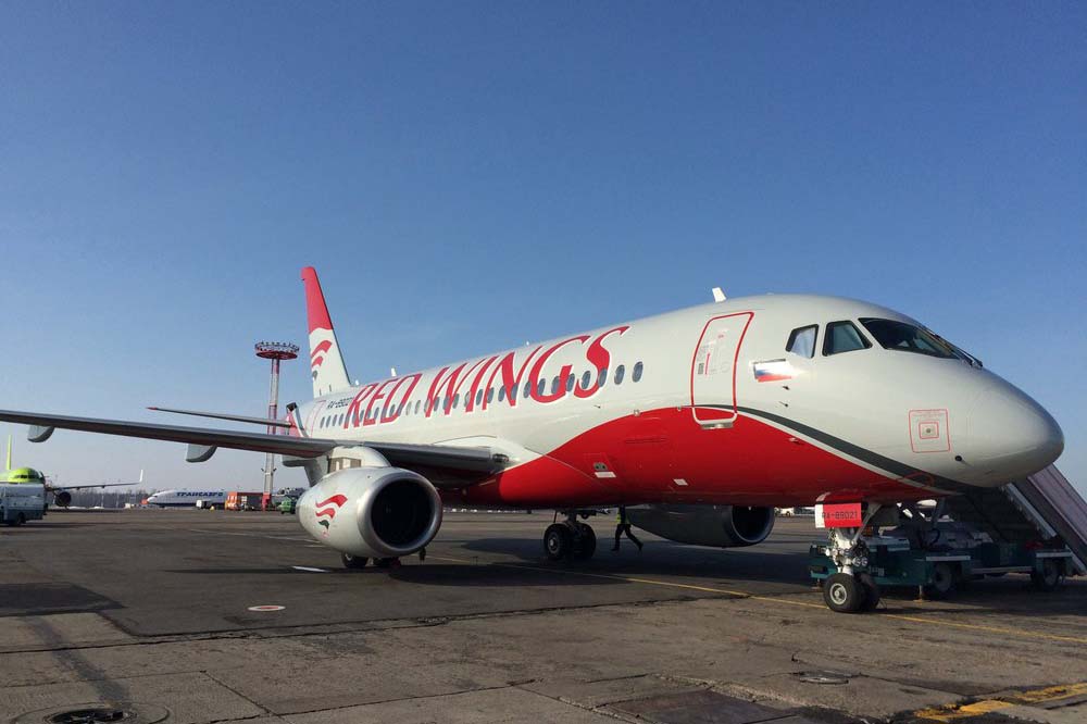 Летающие на Superjet авиакомпании столкнулись с нехваткой свечей зажигания из США